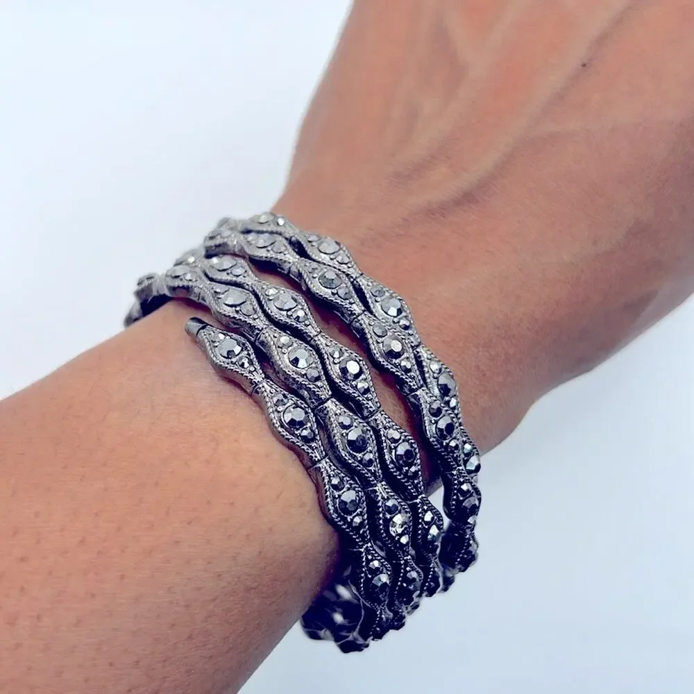 Elegant Geometrical Wrap Gunmetal Silver Bangle Wrap Around Expandable Bracelet